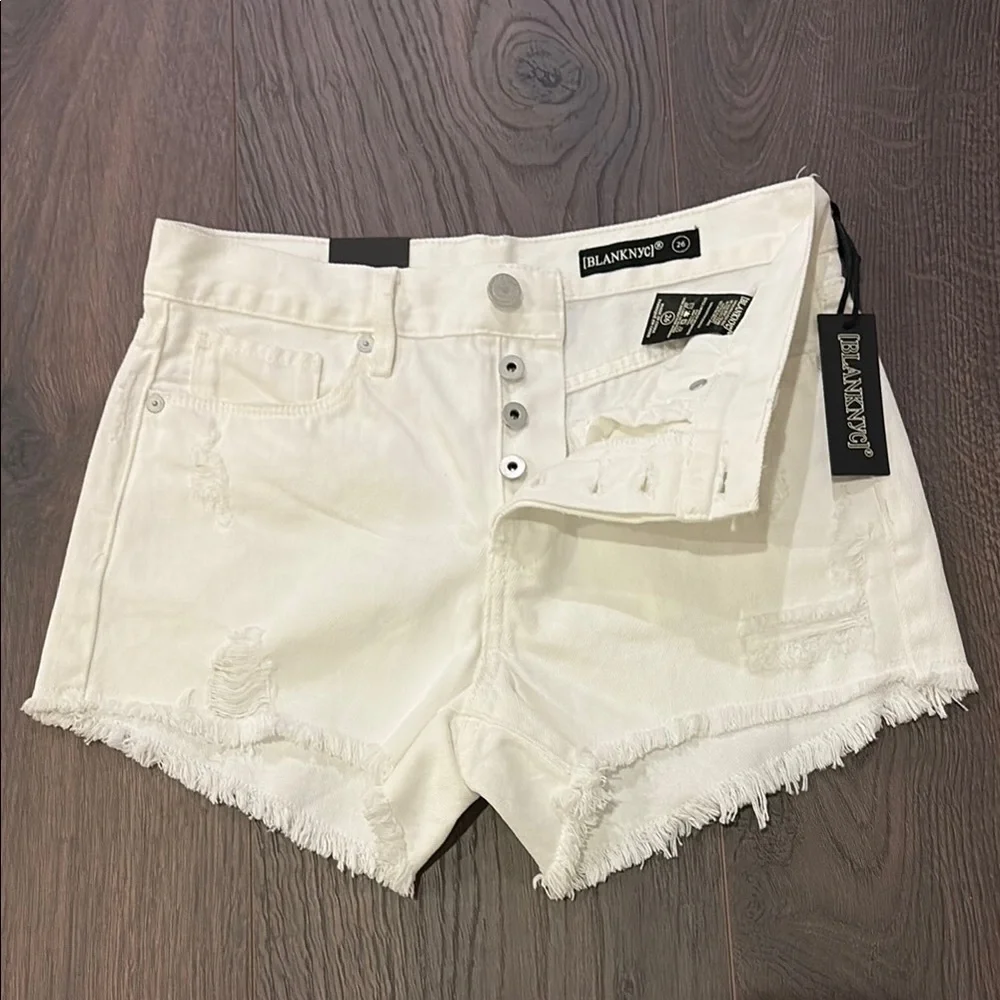 BlankNYC White Distressed Cutoff Denim Shorts Size 26 | 3” Inseam NWT